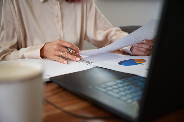 4 Pertanda Masalah dalam Mengelola Gaji Bulanan Yang Sering Terjadi