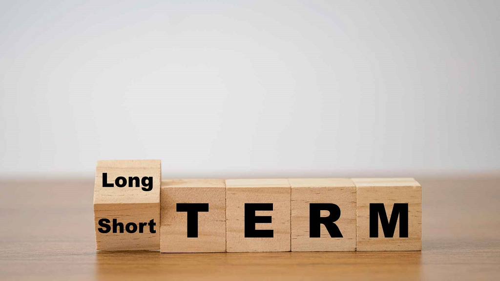 Pilih Investasi Jangka Pendek atau Jangka Panjang?